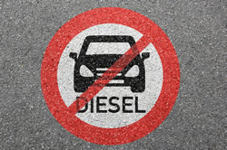 Wird ab 2035 als nächster Schritt ein generelles Fahrverbot für Fahrzeuge mit Verbrennungsmotoren geplant?