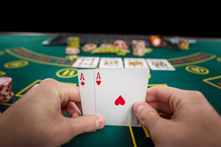 Cashgames und Poker Turniere